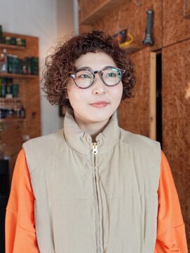 くるくるパーマ/ハードパーマ/個性派パーマ/癖毛風パーマ