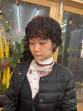 ショートのくるくるパーマ