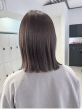 ロマリア ヒルズ 表参道 原宿(Lomalia HILLS)&nbsp;イメチェングレージュ[表参道ケアブリーチ縮毛矯正]