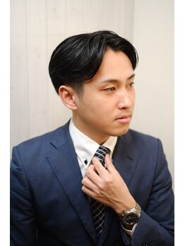 アモ(Amo)の写真/＜理容室＞ビジネスシーンでもさりげないお洒落を！スタイリングしやすいカットで忙しい朝も簡単にキマる。