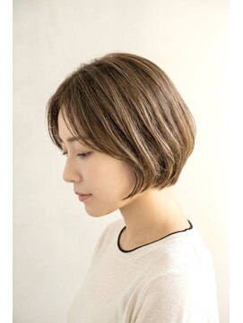 ブロッサム 東久留米店(Blossom) 30代40代向け小顔ひし形ショートボブスタイル