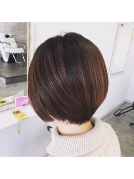 ロッサ(rosa) ショートボブ