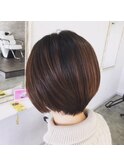 ショートボブ