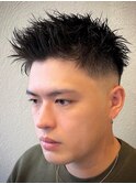 ba384ツーブロック刈り上げアップバング短髪バーバースタイル