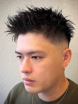 ビンゴ(BINGO) ba384ツーブロック刈り上げアップバング短髪バーバースタイル