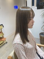 コレット 宇都宮(collet Gigi)&nbsp;斜めバング/グレージュカラー/シルキーベージュ/ベージュ