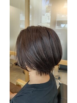 リュクスバトーバイトリコ 船橋南口店(Luxe BATEAU by tricot) #ショート#アッシュグレージュ