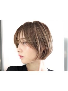 《SNS総フォロワー数15万人以上突破》顔周りのデザインだけで小顔になれるスタイルをご提案＊[国分寺]