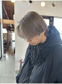 グレーベージュ