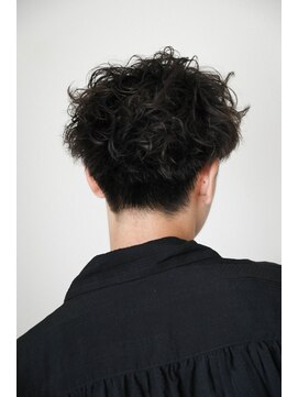 テトヘアー(teto hair) メンズパーマレイヤーショートツーブロック刈り上げスタイル