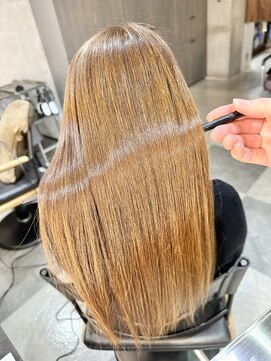 ニマルニーニー バイ ヤスオカ(2022 BY YASUOKA) 髪質改善/艶髪/縮毛矯正/ブリーチ毛対応