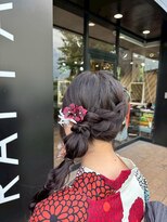 ルネッサンスヘアー ラファエロ(RAFFAELLO)&nbsp;浴衣ヘア　浴衣ヘアアレンジ　あみおろし　夏のお出かけヘア