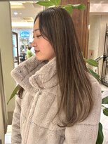 ビュートリアム265(BEAUTRIUM 265)&nbsp;ストレートヘア ロングヘア 艶髪 髪質改善 ハイライトカラー