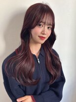 アンニュ(annuy)&nbsp;カシスレッドカラー 韓国風くびれヘア 顔周りカット 20代 艶髪