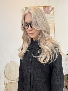 ラニヘアサロン(lani hair salon) ブロンドカラー/ブリーチ/ハイトーン/抜きっぱなし/ダブルカラー
