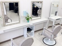 カラペア 草野店(Color-pair)の雰囲気（マルト草野店駐車場敷地内にございます^ ^）