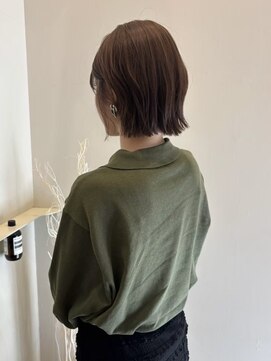 グラッド(glad) ナチュラル外ハネ×コンパクトボブ