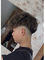 ルートヘアー(Root Hair)&nbsp;金メッシュ ＆ スペインカール