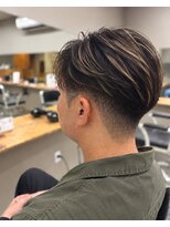 ノーマ(no-ma)&nbsp;【センターパート】直毛・毛流れが出にくい方に