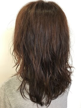 ヘアワークスルシア(HAIR WORKS LUCIA) セミロング