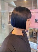 透明感ブルーボブ