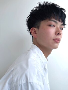 マイラグーン(MY LAGOON) メンズカットツイストスパイラル波巻き眉カットツーブロック