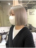 ハイトーングレージュ
