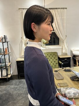 ニーナ(NINA) ワンレングスボブ