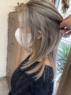 リベストバイジェービー 稲毛(li best. byjb) グレーベージュ/レイヤーロング/アッシュカラー/黒髪【稲毛】