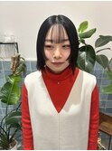顔まわりレイヤー×ぱつっとボブ