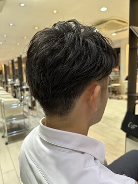 エアー 銀座(air) ★シマカズキ★20代30代★銀座★定番！フェードカット×パーマ