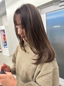 リティー バイ ジルブラン(Lity by JILBLAN) レイヤーカット/ハイライトカラー/イルミナカラー[鹿児島中央駅]