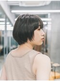 ショート　ショートボブ　ハンサムショート　前髪　暗めカラー