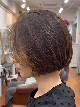 ヨシトモ(YOSHITOMO)の写真/【久屋大通駅徒歩1分】骨格・髪質に合わせたご提案でお悩み解決。思わず目を引く印象的なスタイルに。