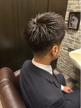 ミリオンバックス 御徒町店(Million Backs) メンズショートスタイル/ビジネススタイル/理容室/上野/御徒町