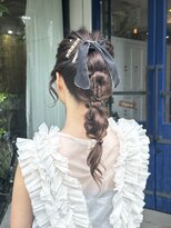 レブルーム(rebloom)&nbsp;【結婚式ヘアをお探しの方必見！】編みおろしヘアアレンジ