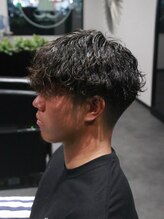 イズミプラス(IZUMI+) 波巻きスパイラルパーマ