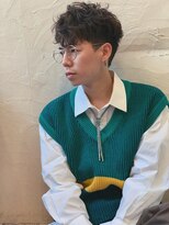 アットラブ バイ ベル(at'LAV by Belle)&nbsp;くせ毛風パーマ×ショートツーブロックマッシュ