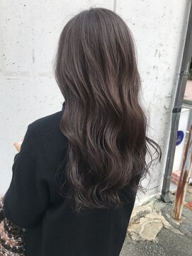 シュプール(SPUR) 大人可愛いほんのりラベンダーベージュ暗髪×ウェーブロング