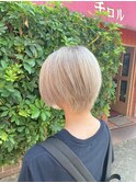 Lee梅田★ホワイトベージュ×ボブ