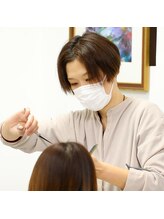 ミューズヘアーロイヤルフィネス(Muse hair Royal finesse) 内山 和美