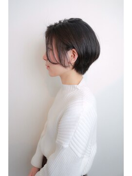ウル(ulu) 耳かけショートボブ