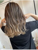 ヘアーエポック(hair epoque)&nbsp;くびれセミロング_アッシュグレージュフェザーバレイヤージュ