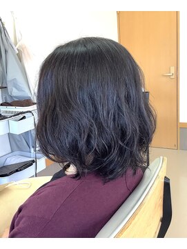 リー(Lea) ミディアムボブ