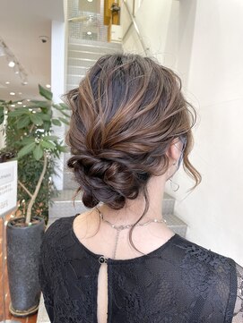 カッツ 元町店(CUT S) シニヨンセット