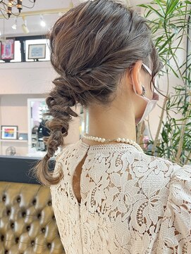 モアナサーフライダー(Moana surfrider) 【kawase_mai】大人可愛い10代20代30代40代 結婚式アレンジ