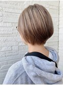 ミルクティーベージュ