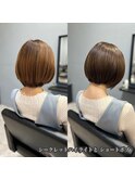 シークレットハイライトカラーと ショートボブ