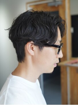 クオル 立川(QOL) センターパートパーマ