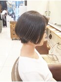 小顔ショートボブアッシュブラウン耳掛け【横浜】